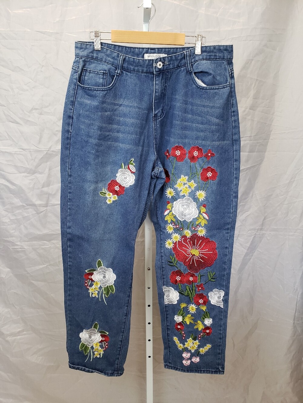 MISSLOOK Blue Embroidered Boyfriend Jeans with Red & White Floral Accents